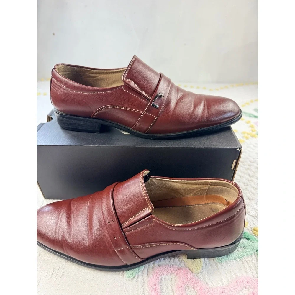 FRANCO VANUCCI stride confidently